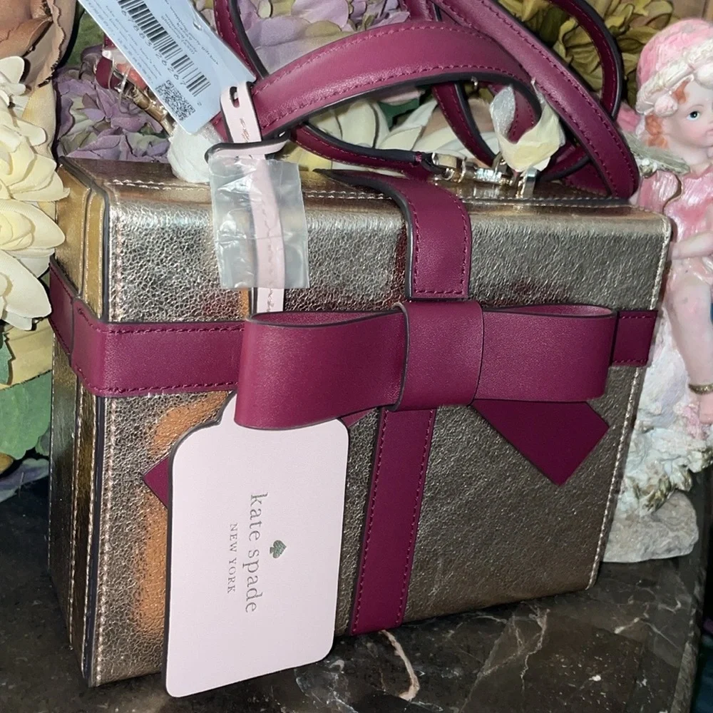 NWT Kate Spade Wrapping Party Gift Box Crossbody Bag Glittering Rose Meta $359 - Picture 10 of 12